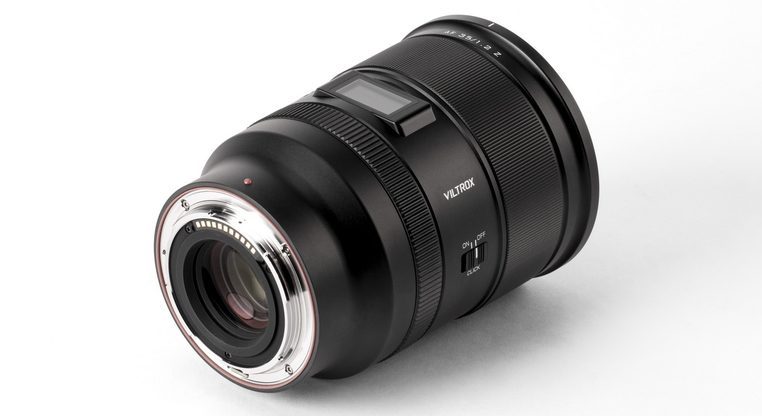 最高級ラインが生み出す開放F1.2の描写力！ フルサイズ対応の大口径