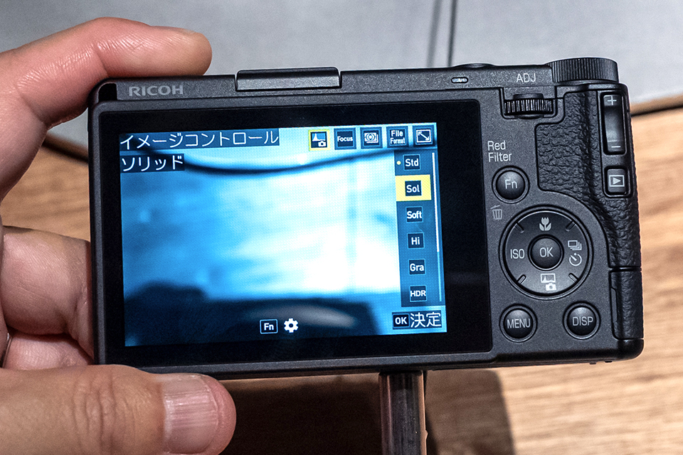 モノクロ専用スナップシューター「RICOH GR IV Monochrome」を触ってき