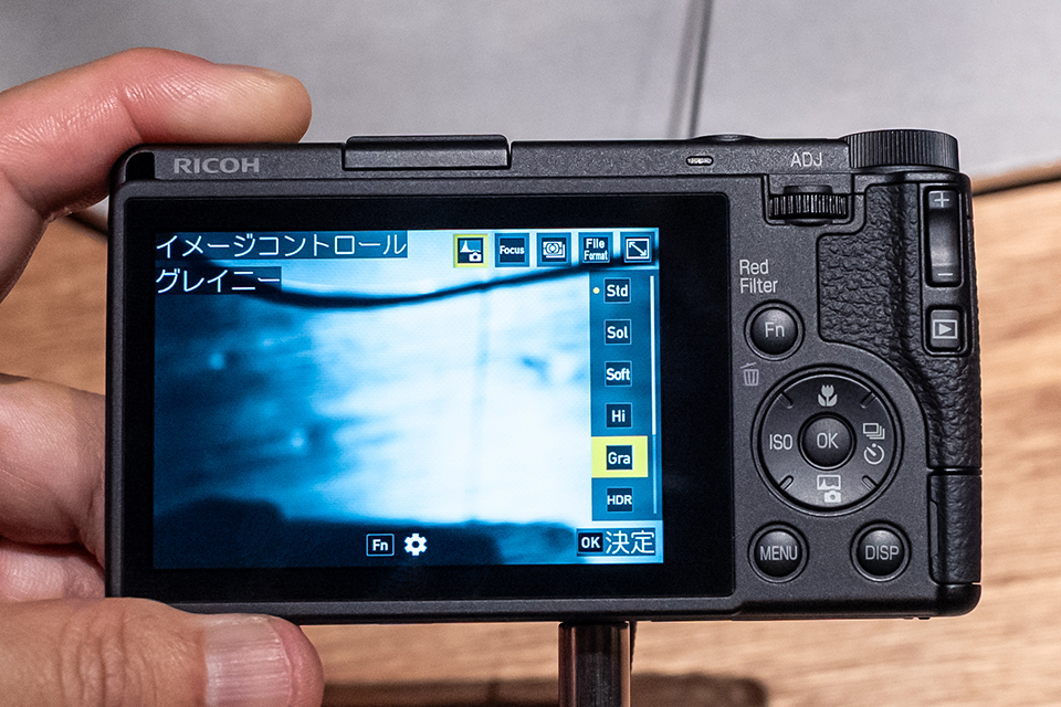 モノクロ専用スナップシューター「RICOH GR IV Monochrome」を触ってき