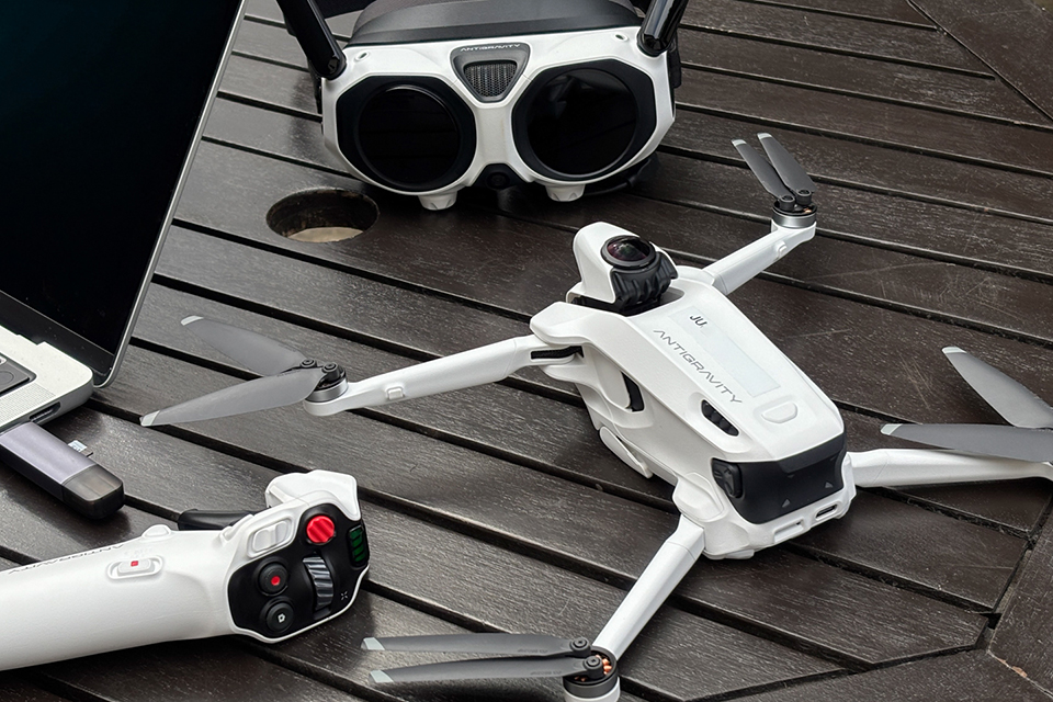 Antigravity A1 レビュー