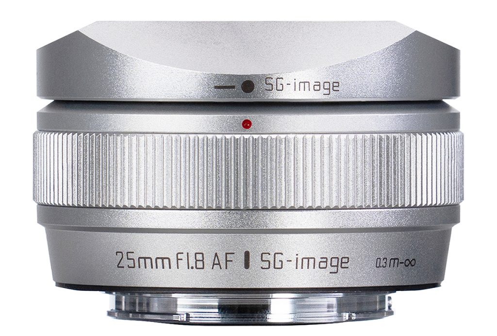 AF対応で実売2万円台！ 開放F1.8の薄型軽量レンズ「SG-image AF 25mm