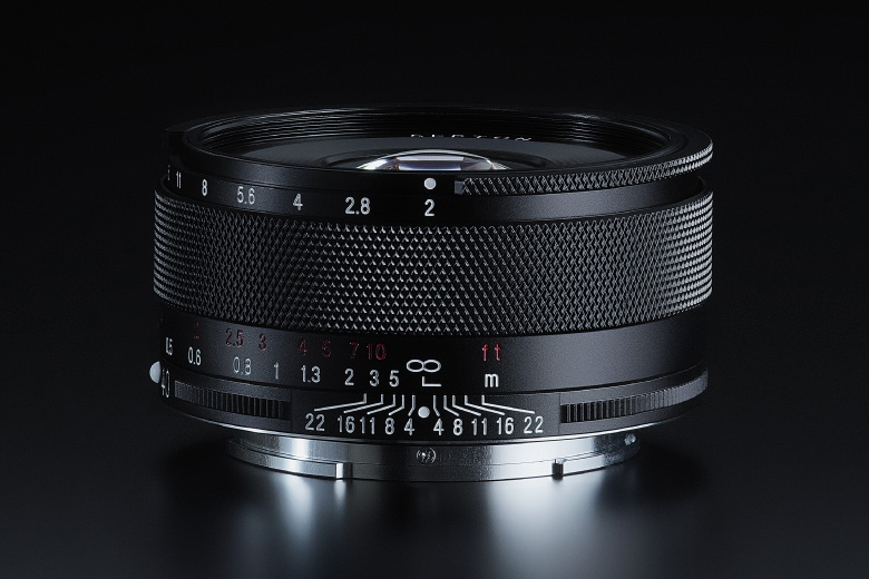 銘玉の名を冠したコンパクトな標準レンズ「SEPTON 40mm F2 Aspherical