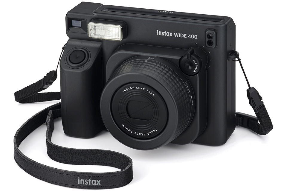 カンタン操作で大きな写真が撮れる“チェキ”「instax WIDE 400」にJET カンタン操作で大きな写真が撮れる“チェキ”「instax WIDE 400」にJET