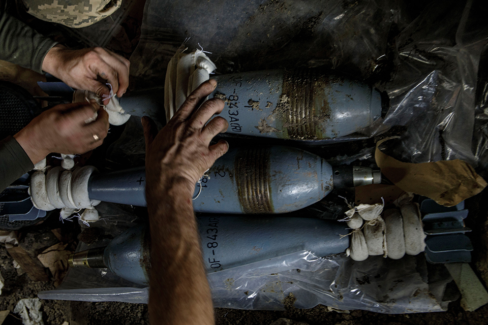 第34回林忠彦賞受賞記念写真展 : 佐々木 康「XEPCOH ヘルソン−ミサイルの降る夜に」