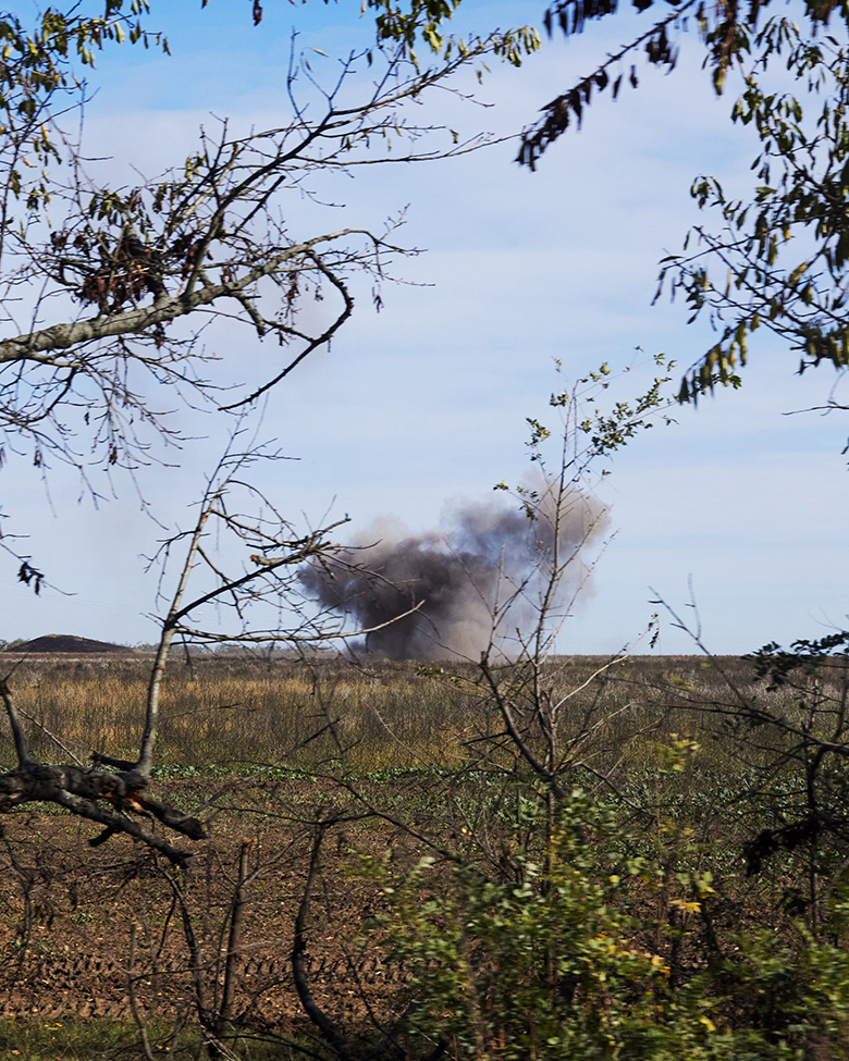 第34回林忠彦賞受賞記念写真展 : 佐々木 康「XEPCOH ヘルソン−ミサイルの降る夜に」