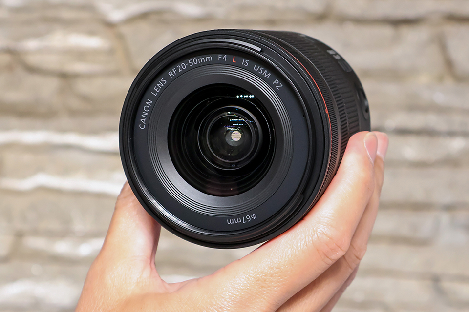 F4通しのパワーズームレンズ「キヤノン RF20-50mm F4 L IS USM PZ」を