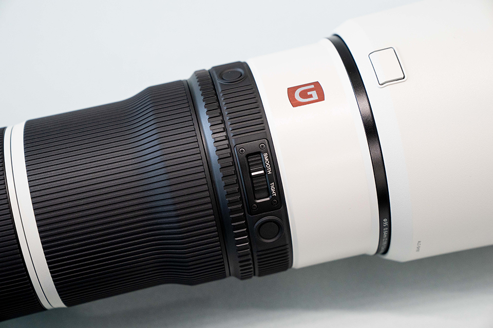 F4.5通しの超望遠ズームレンズ「ソニー FE 100-400mm F4.5 GM OSS」で