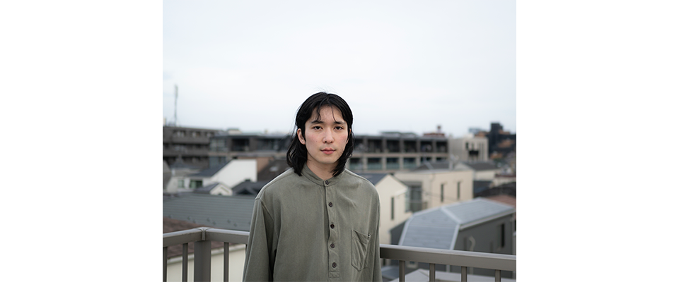 都市の深淵を覗く“周縁のポートレート” 小西弘晃写真展「PROXEMICS