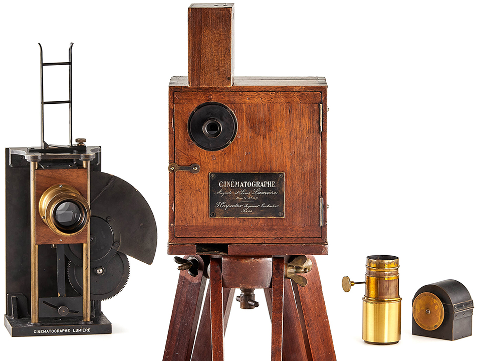 Lumière Cinématographe outfit