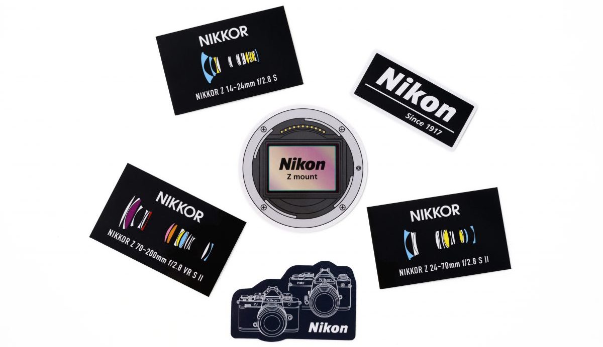 Nikon FM2カメラ & 望遠レンズ他セット ニコンFM2やZfもモチーフに！ “ニコンらしさ”を形にした公式グッズが