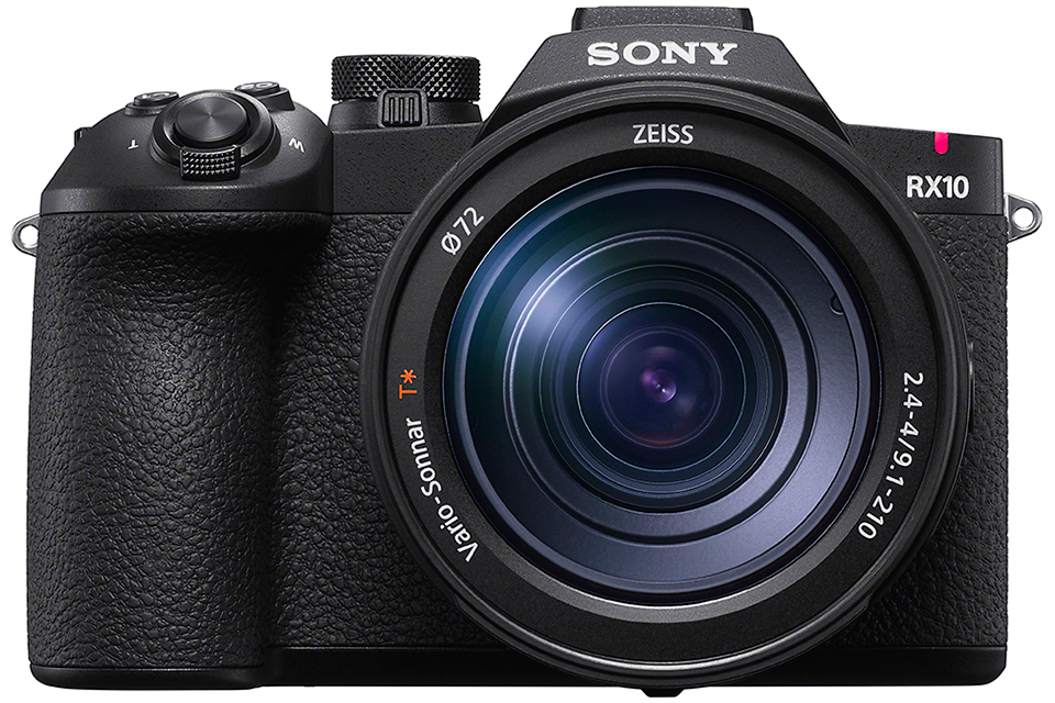 ハンズオン】約9年ぶりの新モデル「ソニー RX10 V」はココが進化した