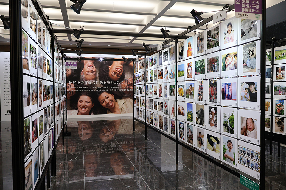 会場からレポート！ 日本最大級の参加型写真展“PHOTO IS”と「写ルン