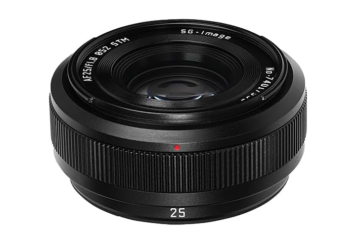 2万円台のコンパクトな大口径レンズ「SG-image AF 25mm F1.8」に