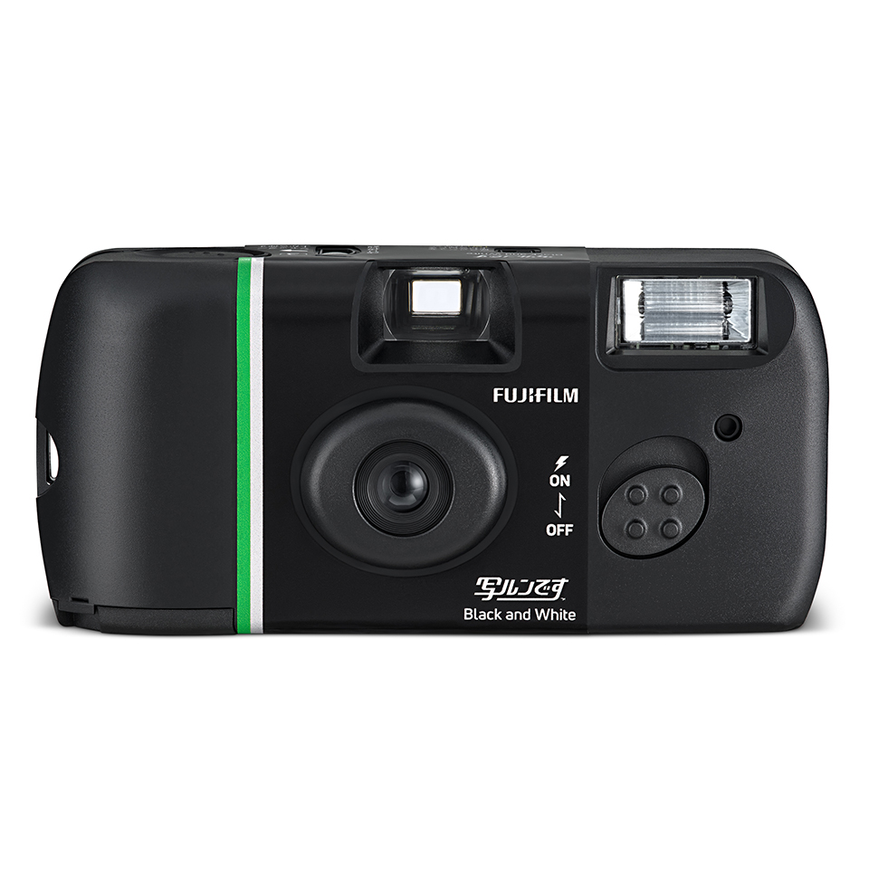 モノクロ専用の「写ルンです Black and White」発表！「写ルンです」40