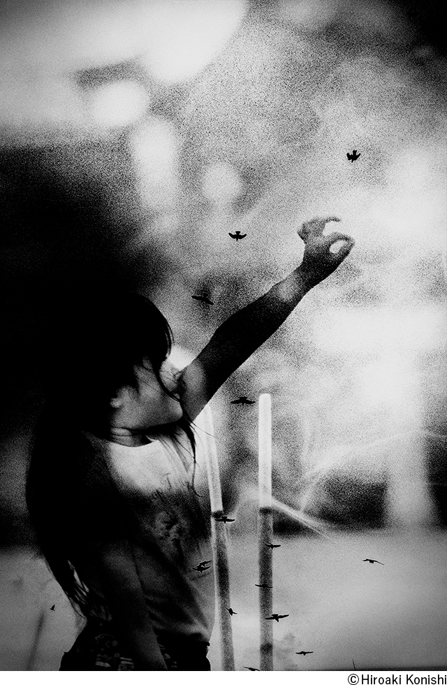 小西弘晃写真展「peripheral portraits」