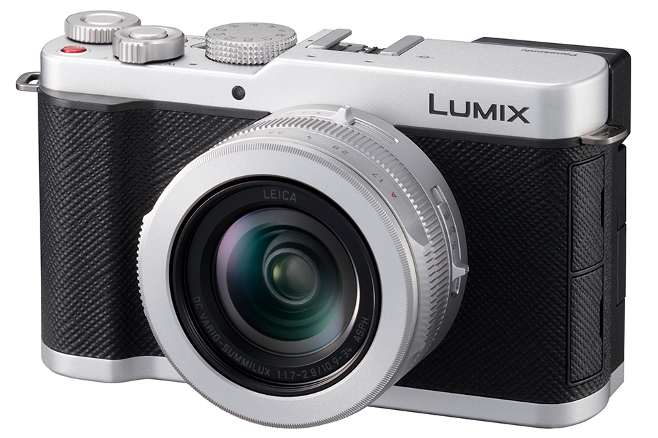 LUMIX L10