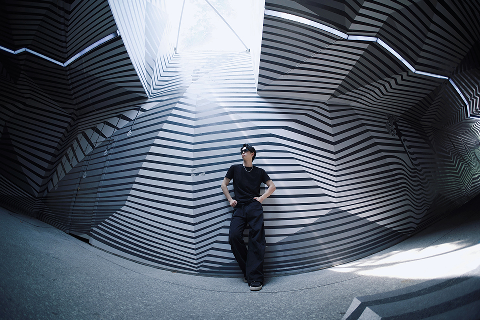 MAX AF 10mm F2.5 Fisheye