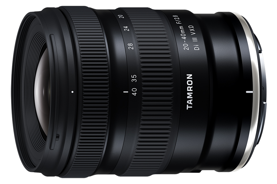 広角域重視”の標準ズームレンズ「タムロン 20-40mm F/2.8 Di III VXD
