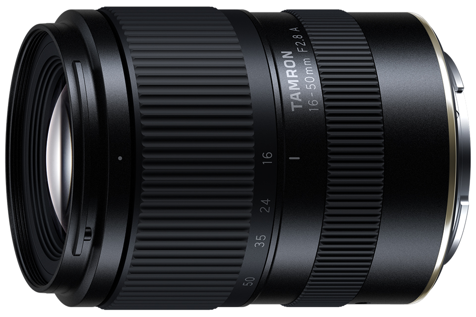 つけっぱなしで使える広角16mmからの標準ズームレンズ「タムロン 16