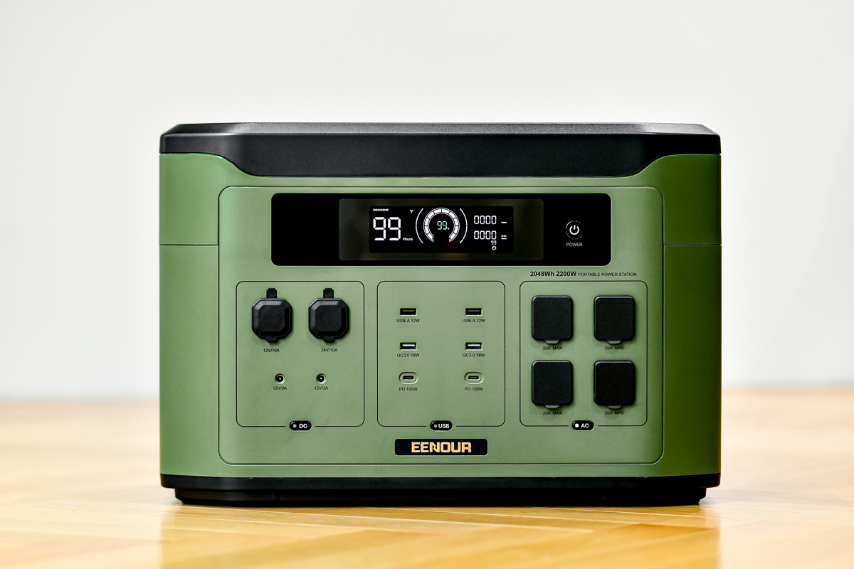 発電機・ポータブル電源 ha11sies 専門家の高荷智也さんが伝授！ 防災三種の神器はEENOURのポータブル