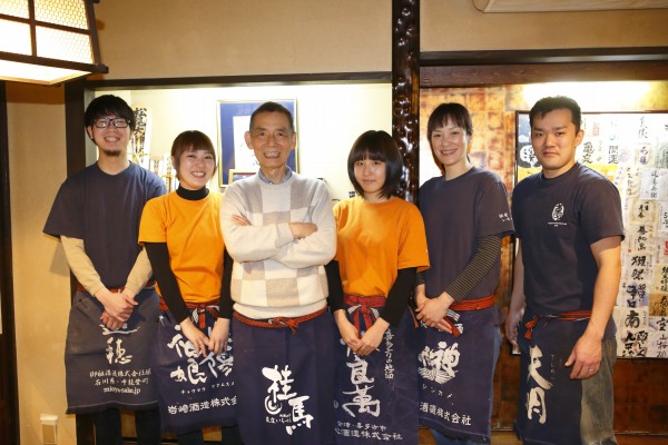 日本酒が常時300種類以上！　荻窪の居酒屋「いちべえ」の品揃えに驚き