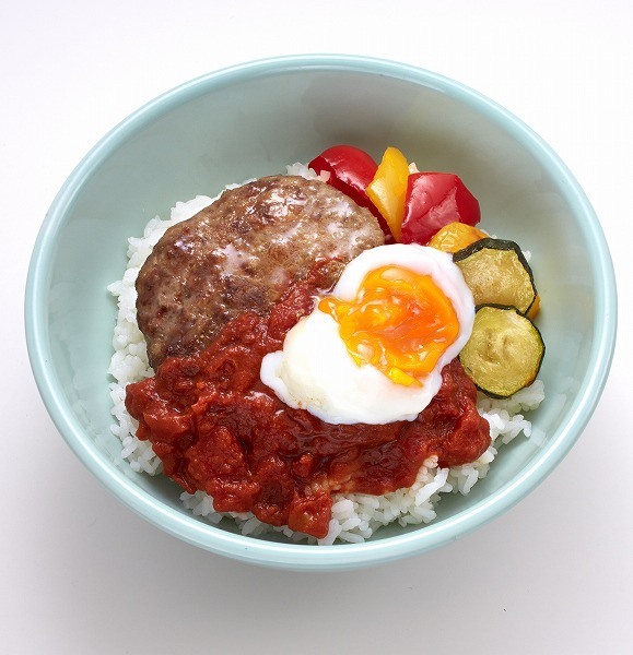 スチームオーブンレンジ「ビストロ」でロコモコ丼を“自動調理”