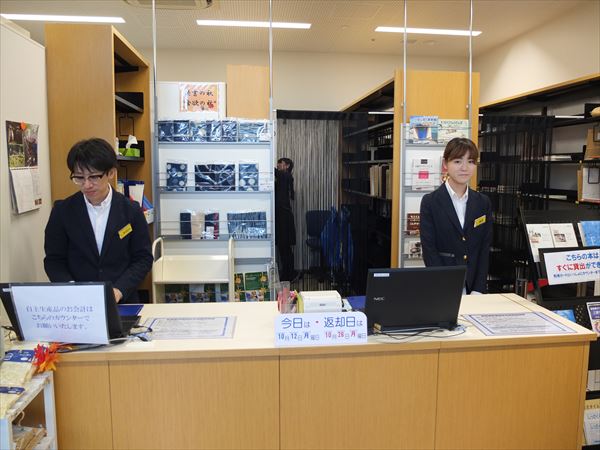【新しい図書館のカタチ】世田谷区の“本のない図書館”が開館以来、人気に。