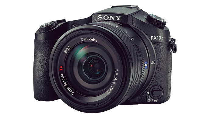 ソニー サイバーショット DSC-RX10M2 – 新開発のセンサー搭載で最高1／32000秒の高速撮影を実現！