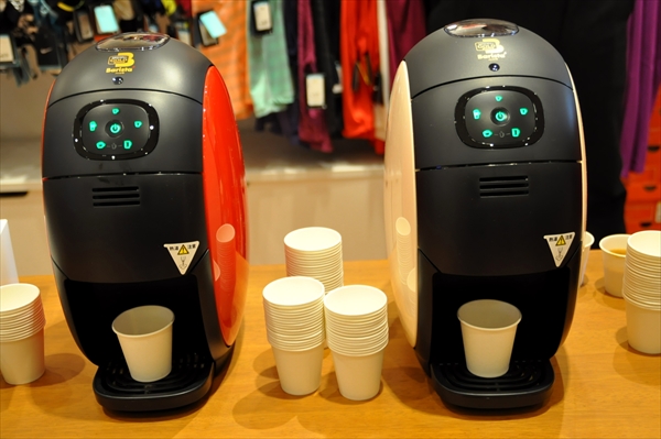 【食の専門家が飲み比べて断言！】カフェインレスコーヒーは通常のコーヒーと同じ味だった