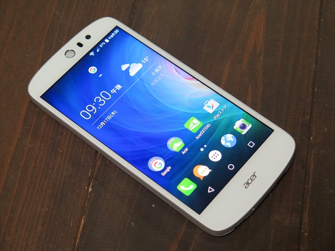 本誌1月号SIMフリースマホ コスパランキングで1位に選出！  Acer Liquid Z530はココがすごい！