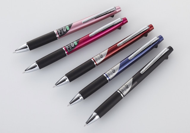 【クセになる、なめらかな書き味】多機能ボールペン「ジェットストリーム」最新モデル登場！