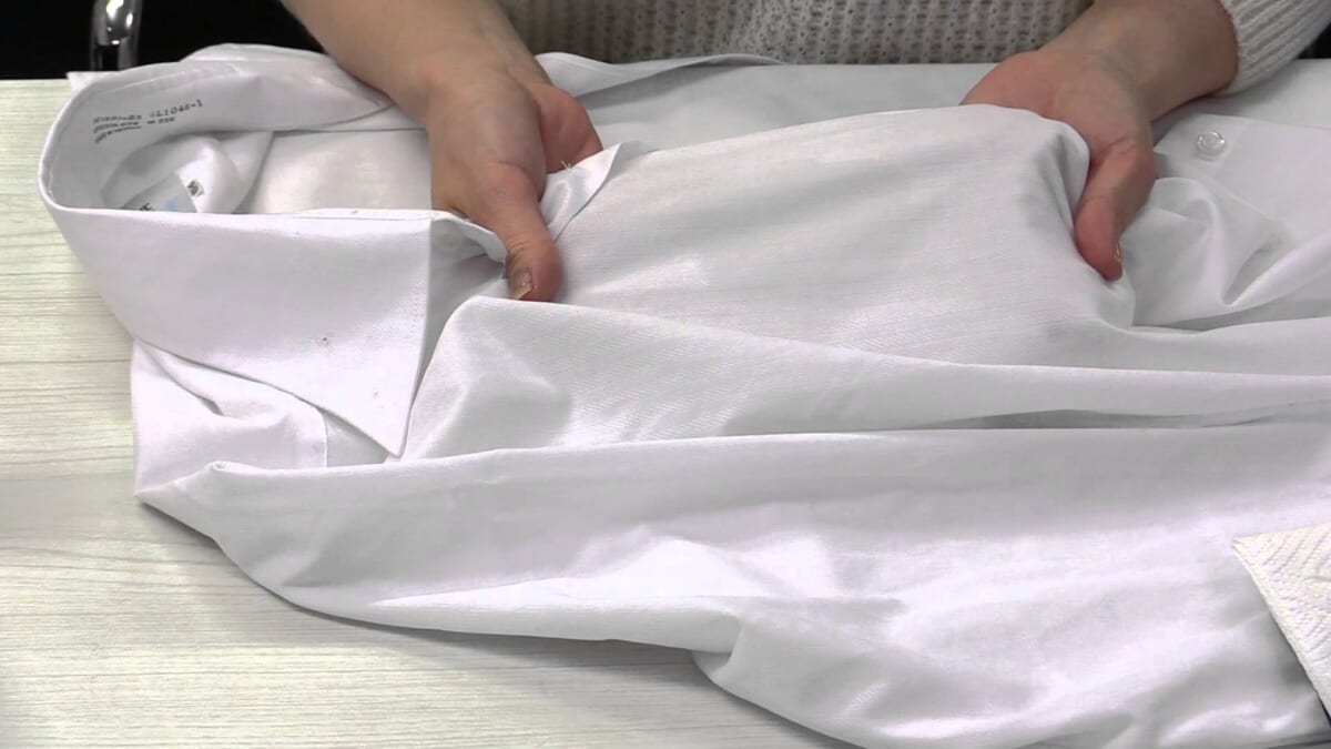 ビジネスマンのシミ取りに最強のツール！世界最小の洗濯機【コトン】