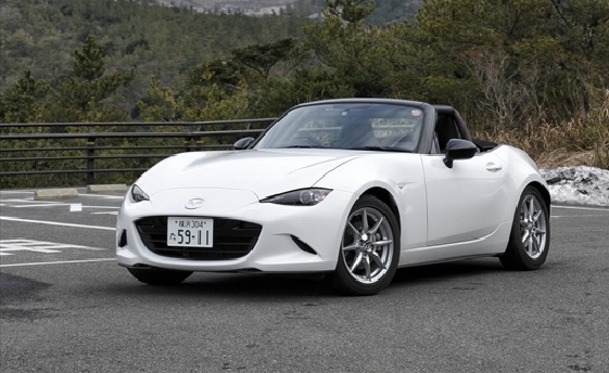 【祝ワールド・カー・オブ・ザ・イヤー受賞】マツダ ロードスターとNR-AとRSの違いとは？