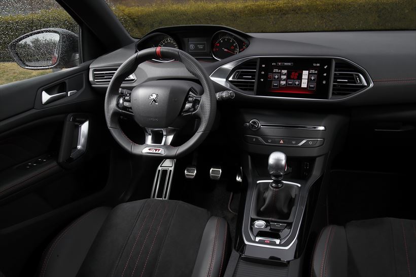 【分析＆試乗】「左ハンドル＋MT」にルノーが戦々恐々？ 新ブランド「プジョースポール（PEUGEOT SPORT）」とは何か？