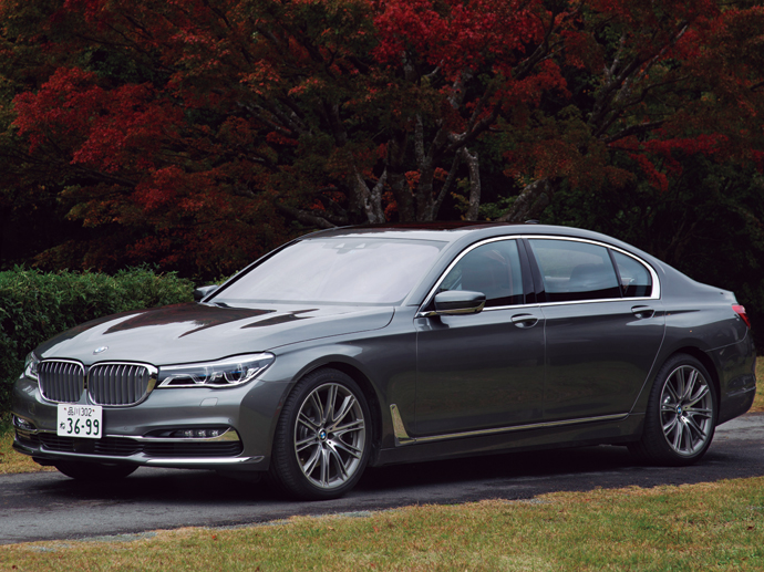 【レビュー】BMW7シリーズは男心をくすぐる最新ガジェットの塊である