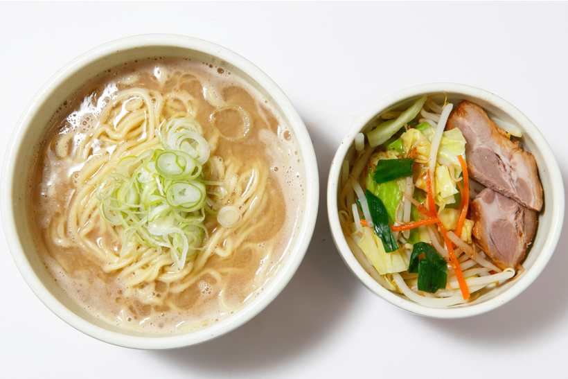 【ラーメンレビュー】サニーデイ・サービスの田中 貴が絶品豚骨＆シャキシャキ野菜の「麺処 一笑」を絶賛！