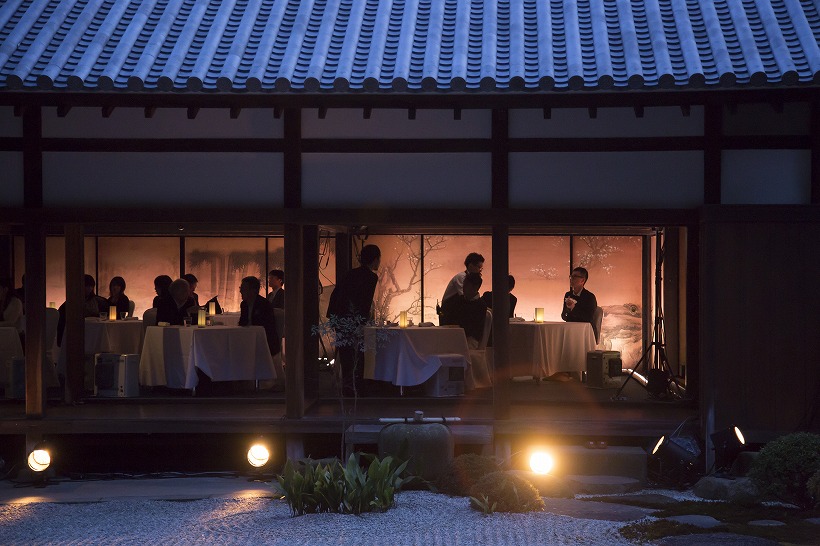 10万円でも安い!?　尾道の国宝で味わうディナー「DINING OUT」が示すもの【前編】