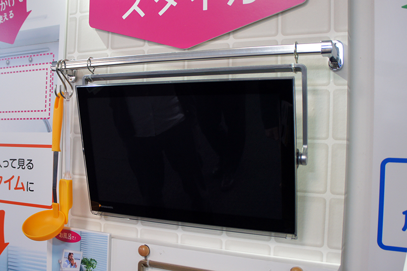 もはやポータブルテレビの枠を超えた!?　大画面24型サイズも登場したパナソニック「プライベートビエラ」