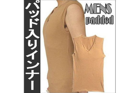 【レビュー】これなら不良にも負けない！　強くなった気になる「大胸筋パッド付きインナー」