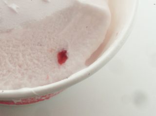 ↑たまに大きな果肉も入っています