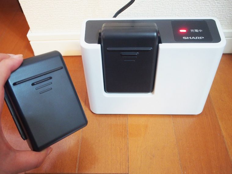 ↑バッテリー1個につき、自動モードで20分使えるため、2個あれば計40分は使える