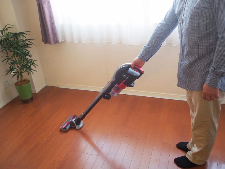 ↑力を入れて押さなくても、勝手に前に進んでいく! これはラク!