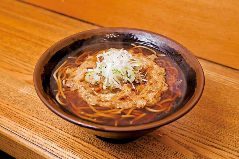 【昼は立ち食いそば】未体験の天ぷらそばが味わえる横須賀中央の老舗「えびすや」