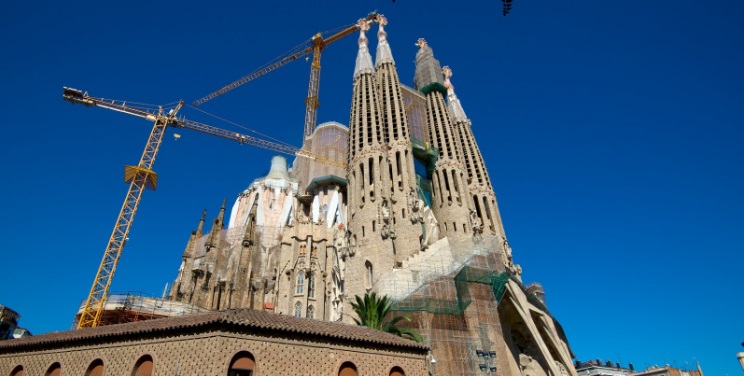 スペイン・イタリアが4泊5日で6万円から行ける!?  実は６月は海外旅行のベストシーズン!