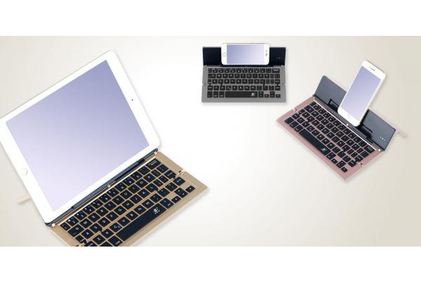 折りたためば厚さはたった16ミリ! スマホからタブレットにも使える携帯型Bluetoothキーボード「Stick」
