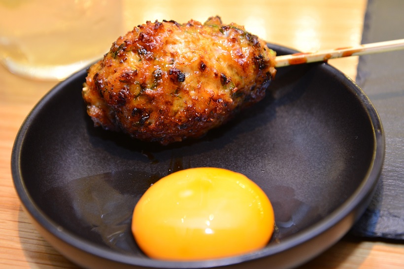 【進化する人形町!】焼き鳥１串99円〜! 神がかった味とコスパにほっぺが落ちる「本田商店」