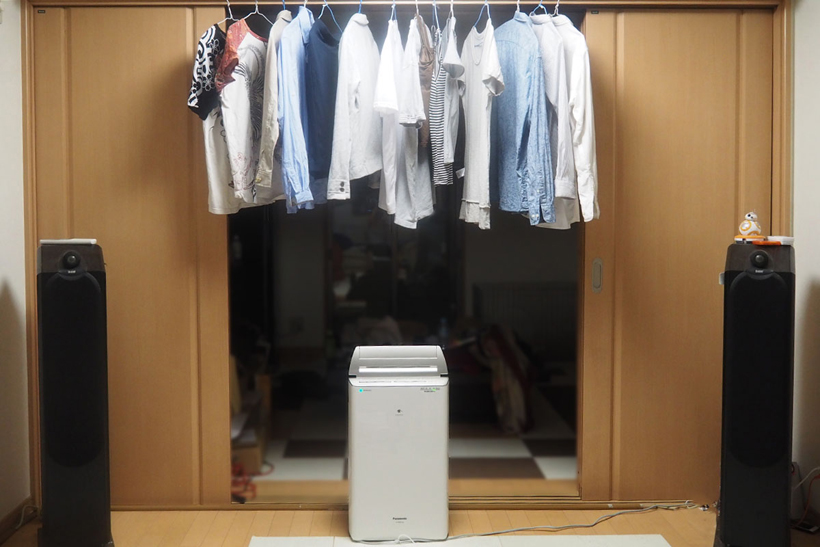 ゾッとするほど湿気が取れる! 部屋干し派以外にも教えたい除湿乾燥機のメリットとは?【特濃レビュー】