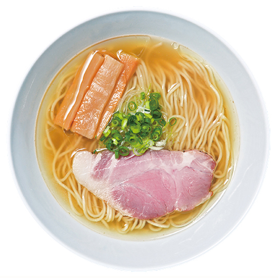 ↑しおらーめん(700円)。5種類の塩で完成する、優しい味と細麺がマッチ。仕上げに注ぐ鶏油によって、コクが一一層深まる