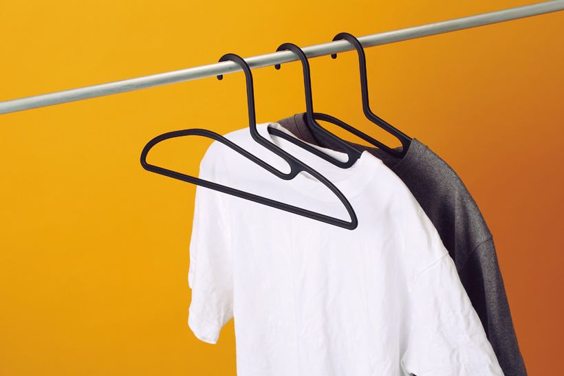 Ｔシャツのヨレを防ぐハンガーが超便利！ 人気急上昇の100均「ワッツ」の注目アイテム4選