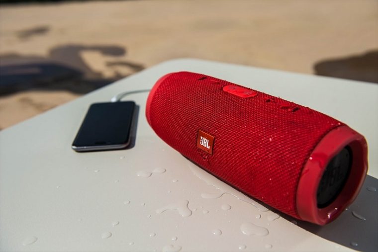 ↑スマホの充電も可能